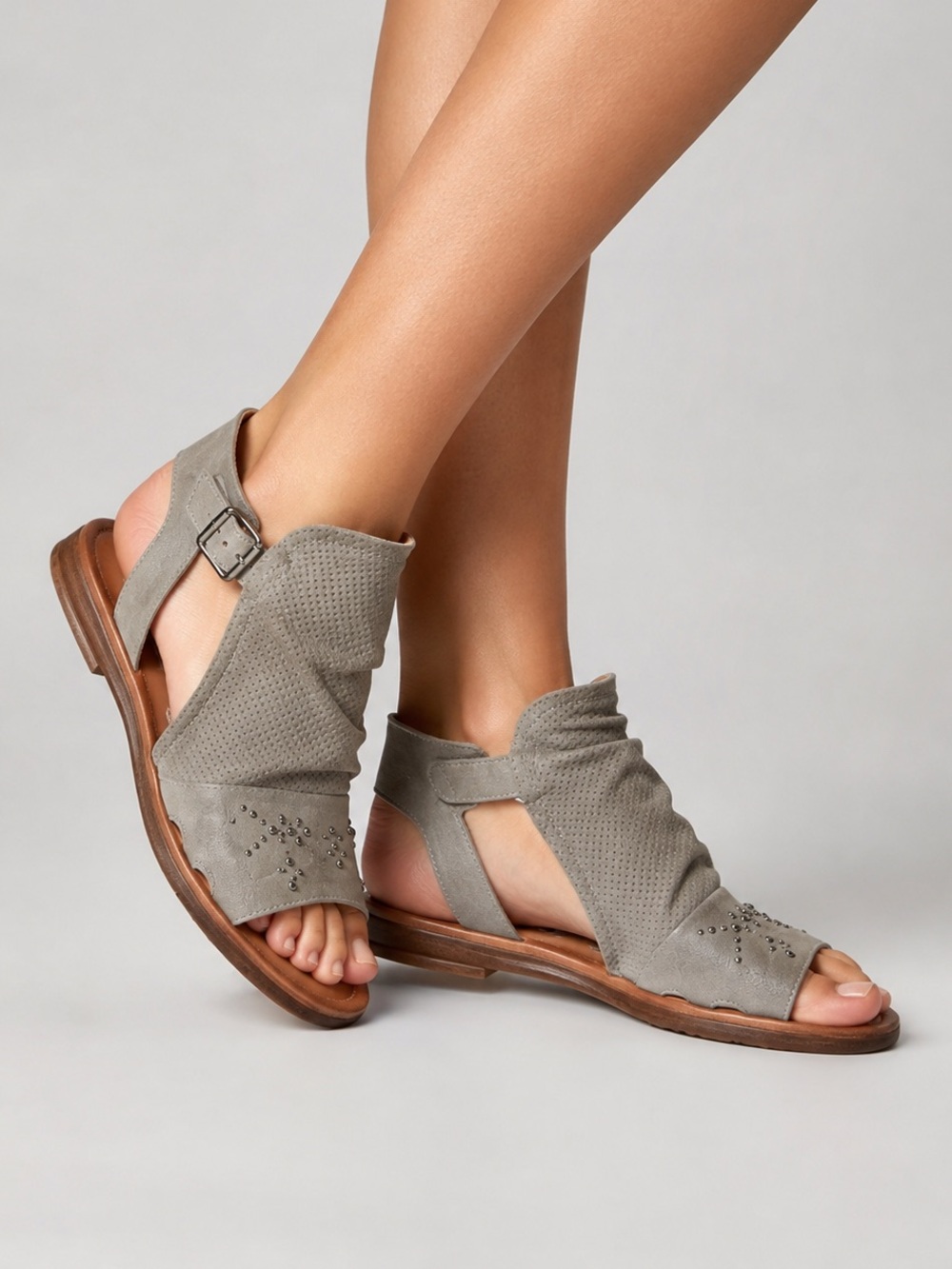 🆕🐘Miz Mooz Gray Leather Slingback Sandals Studded Cutout Comfort Shoes Women’s 9